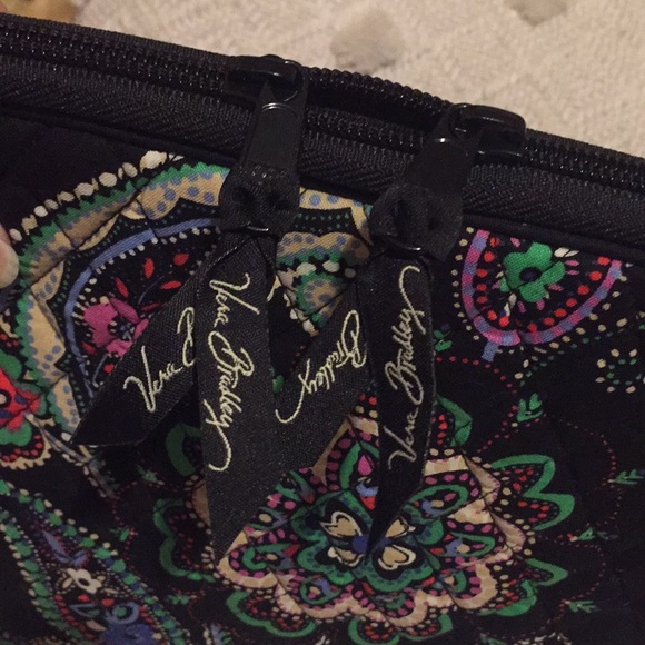 FINAL🌹Vera Bradley Sleeve - Picture 5 of 5